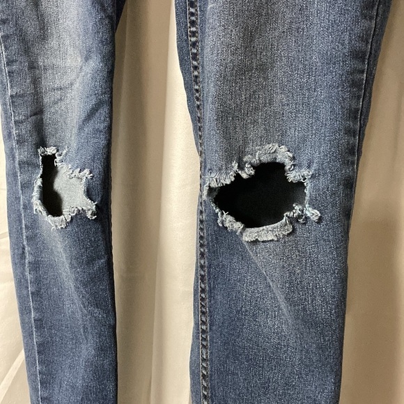 Free People Distressed Knee Jeans - Picture 11 of 15